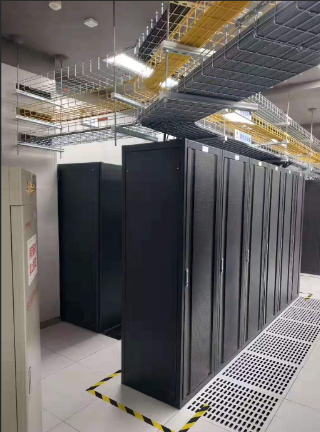 亦庄鹏博士机房